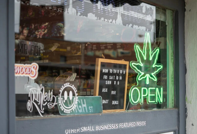 Конгресс запретил Delta 8. В Индиане это повлияет не только на рекреационных пользователей