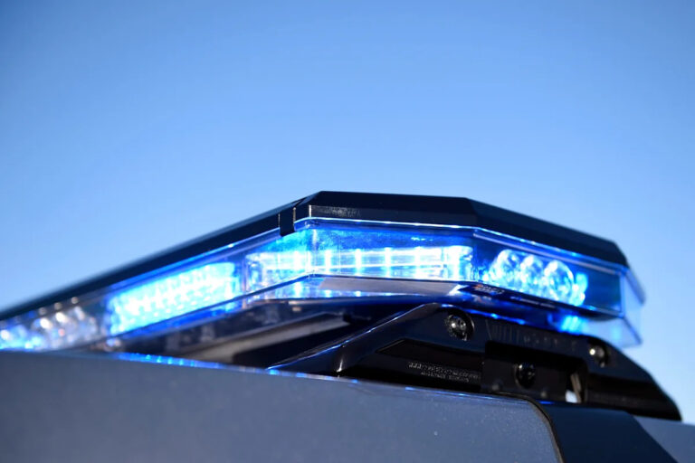 Подростки, захваченные после кражи в магазине в Таргете в Афинах, высокоскоростные погони