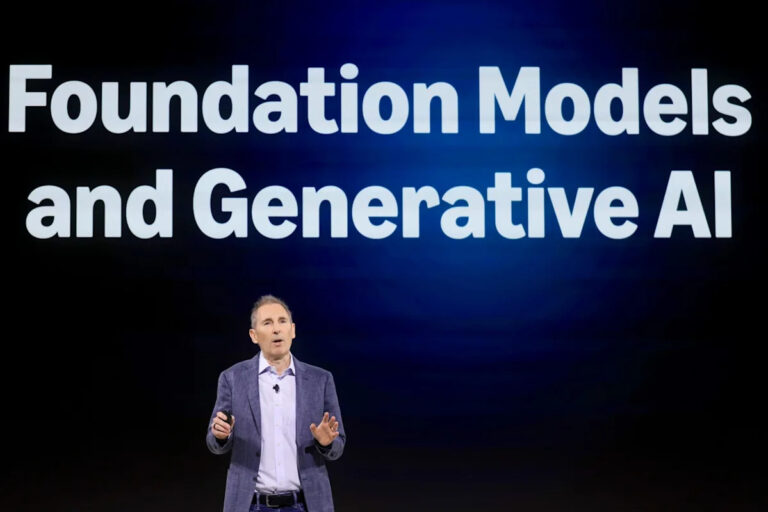 Более 1000 сотрудников Amazon подписали открытое письмо, предупреждающее, что ИИ компании «нанесет ошеломляющий ущерб демократии, нашим рабочим местам и земле».