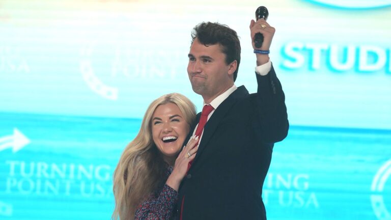 По словам Чарли Кирка, его жена и дети стали свидетелями стрельбы.