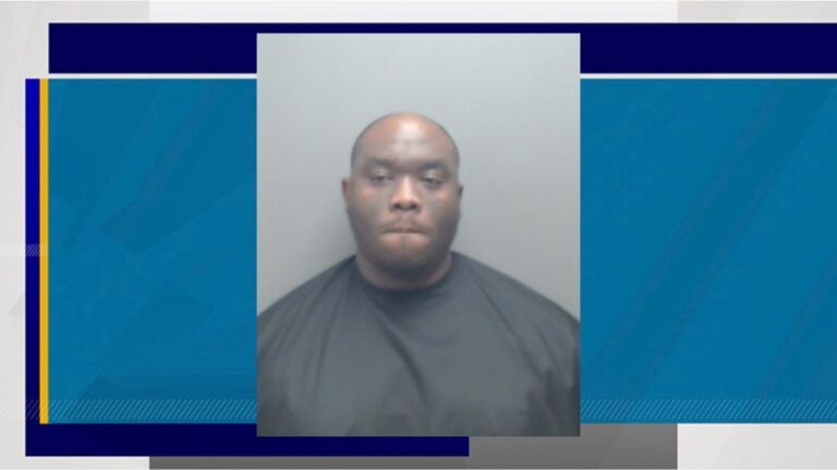 Мужчина предстал перед судом за убийство в Лас-Вегасе, арестованное в Техасе за убийство