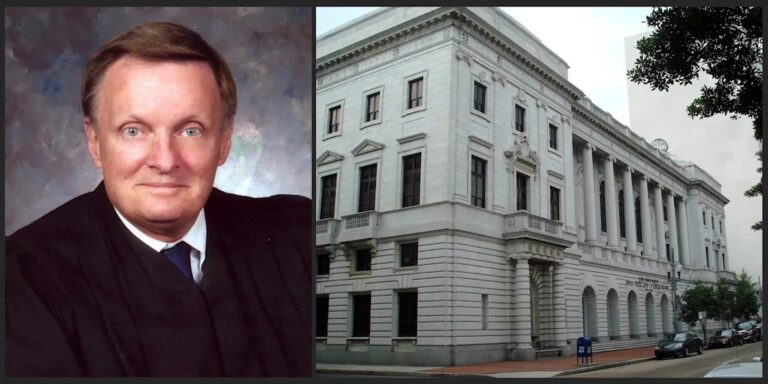 Федеральный судья, который распустился в Техасе, переквалифицировав несогласие после того, как написал ложное мнение большинства, подвергся нападкам как «варварская фанфикия»