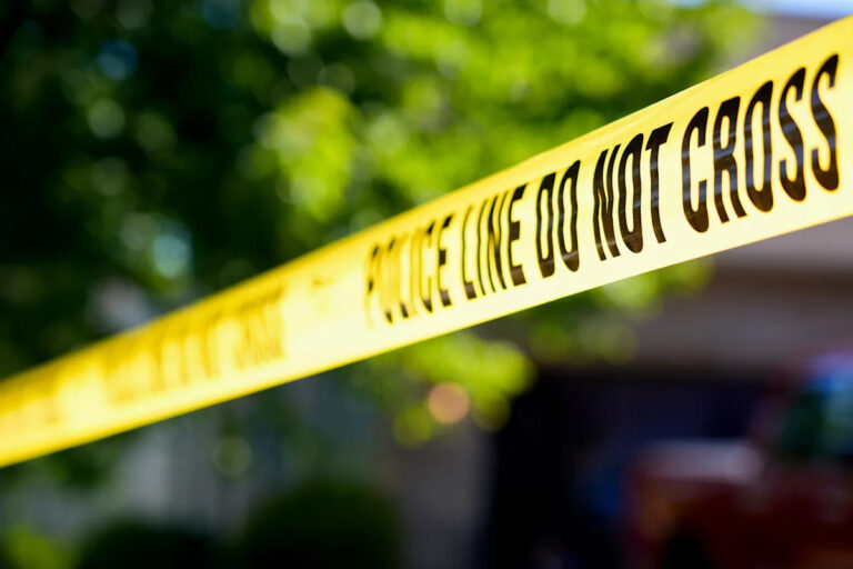 Жертвы, идентифицированные в Хиллсборо, совершили двойное убийство, пока продолжается расследование