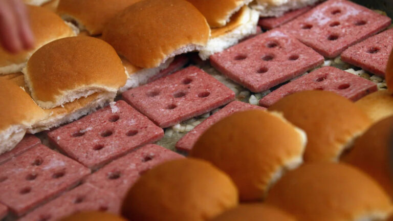 30 миллиардов слайдеров: первая в Америке сеть фастфуда достигла важного рубежа