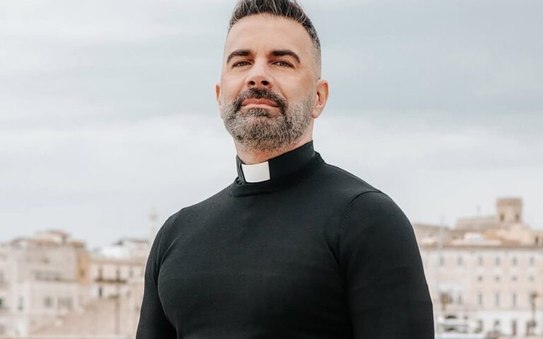 Ватикан обратился к «горячим священникам» для распространения веры