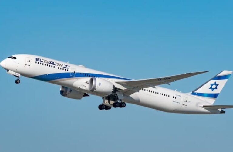 Израильским туристам скоро придется показать пятилетнюю историю социальных сетей, чтобы попасть в США