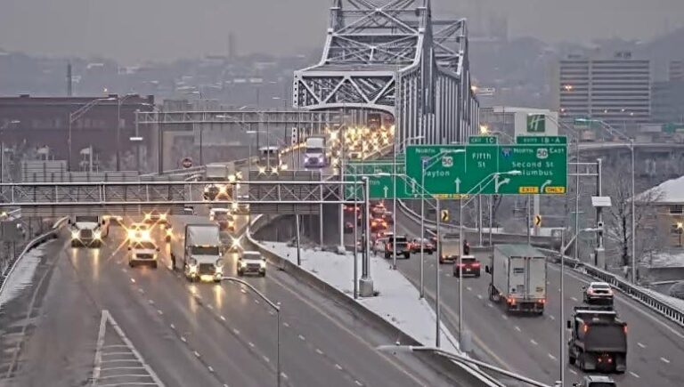 Первое снежное событие приносит закрытие. Далее шторм может принести 3-5 дюймов