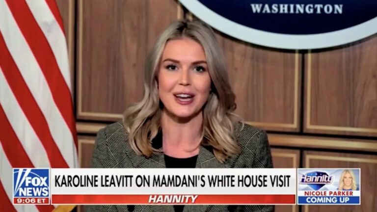 Ливитт бежит на Fox News, чтобы спасти мамдани Трампа