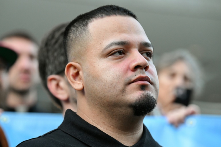 Сальвадорец, который был незаконно выслан из США, освобожден из-под стражи ICE