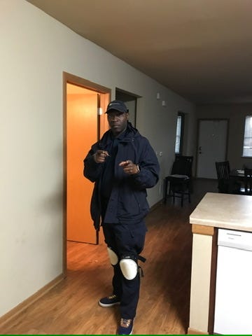 Сын мамы Милуоки мертв от полицейской погони, она хочет привлечь к ответственности.