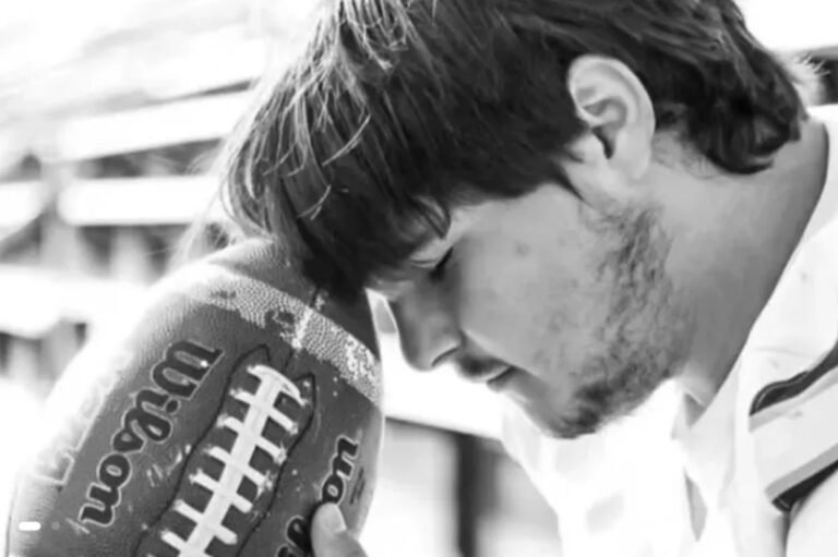 20-летний футболист колледжа умер после хлопка во время игры в баскетбол