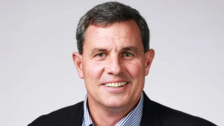 Кандидат MAGA получил отказ от X-рейтинговых веб-привычек