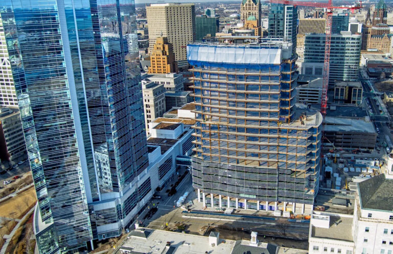 Бывший сотрудник Northwestern Mutual критикует компанию