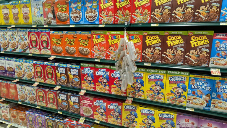 В других странах один скобяный зерновой запрещен частично из-за его талисмана