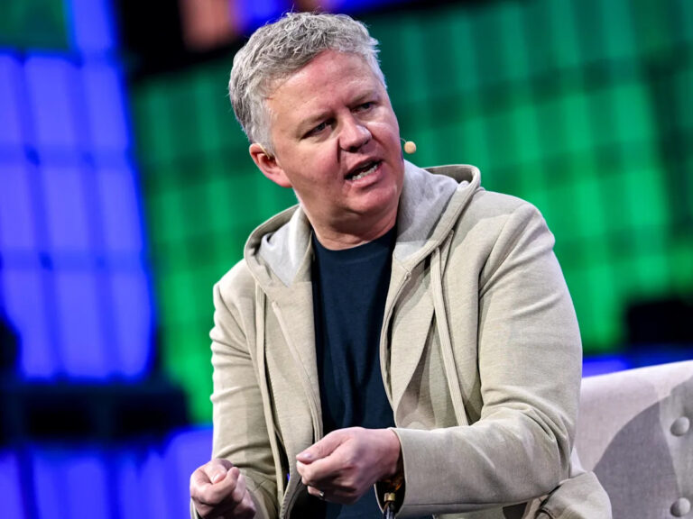 Cloudflare обвиняет в сбое программного обеспечения после того, как сайты, такие как X и ChatGPT, упали