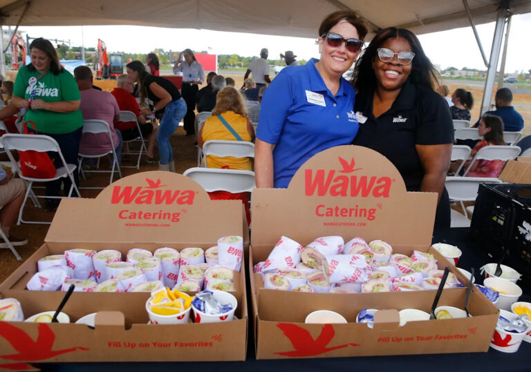 Wawa рыщет в: любимый северо-восточный магазин в Кларксвилле