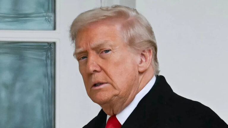 79-летний Трамп случайно помиловал подозреваемого в мошенничестве с избирателями