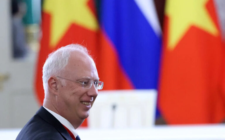 Как человек с деньгами Путина обманул главных дипломатов Трампа