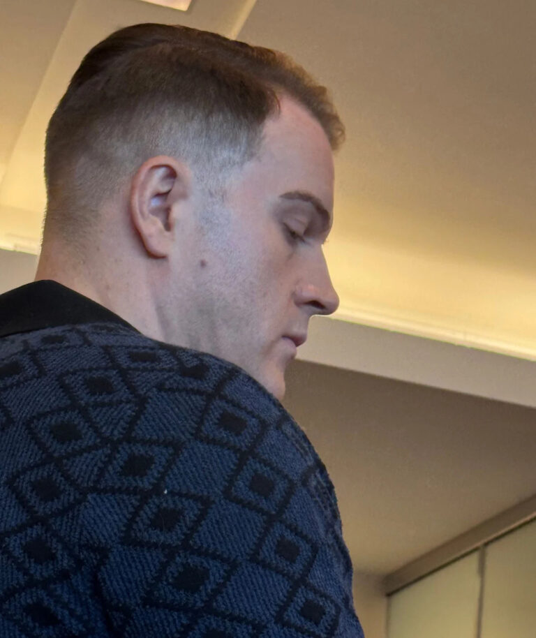 Суд по делу о крушении, в результате которого погибла семья из 3 человек на Рождество, отложен до 2026 года.