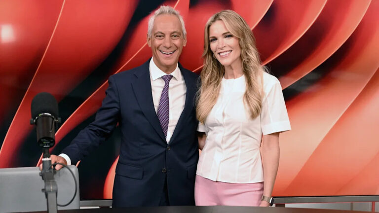 Рам Эмануэль заявил, что он собирается «защитить свидетелей» после запрета на трансгендерные права