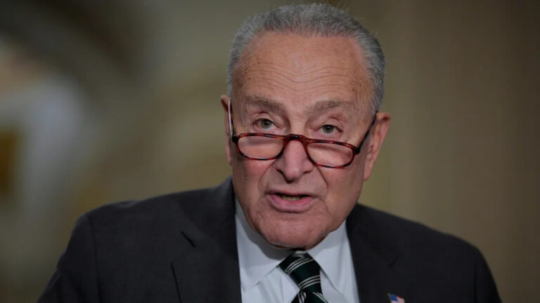 Шумер посмеялся над упоминанием воображаемой пары сотен раз