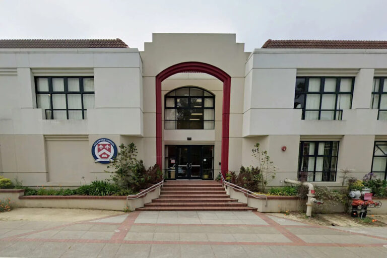 Семьи S.F. ошеломлены решением закрыть частную школу, принадлежащую китайским инвесторам