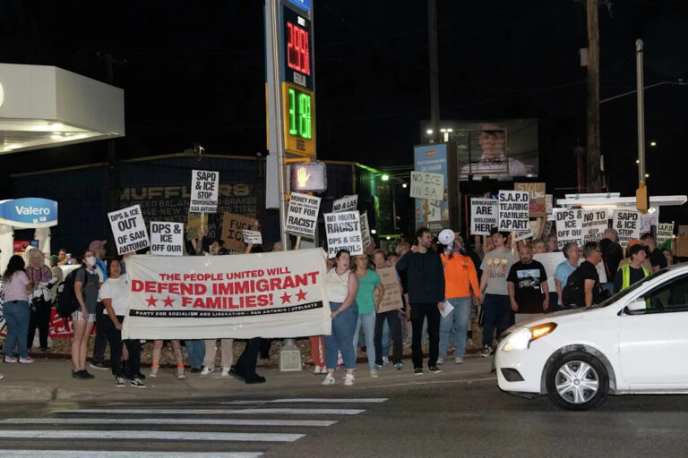 «Нам нужно получить все наши (штрафные) пистолеты и… начать стрелять», — написал мужчина в Facebook перед арестом.
