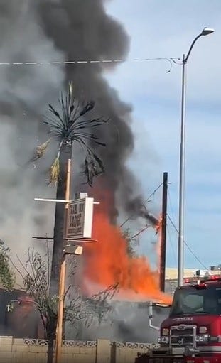 10-летняя девочка спаслась от пожара в доме на мобильном телефоне