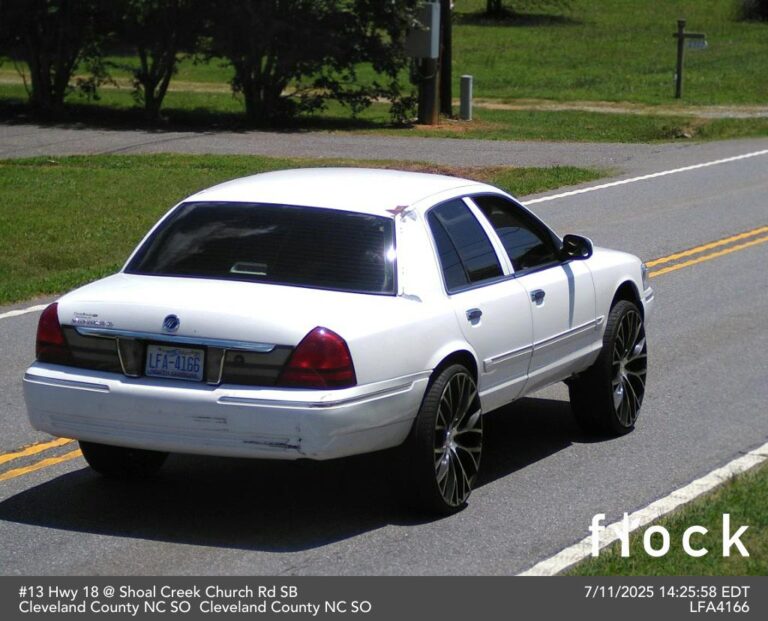 Офис шерифа разыскивает мужчину, подозреваемого в смертельной стрельбе в женщине из Бойлинг-Спрингс