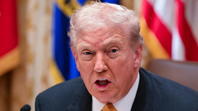 Трамп, связанный с Флоридой, призывает сенаторов «не покидать город» для решения проблемы с закрытием