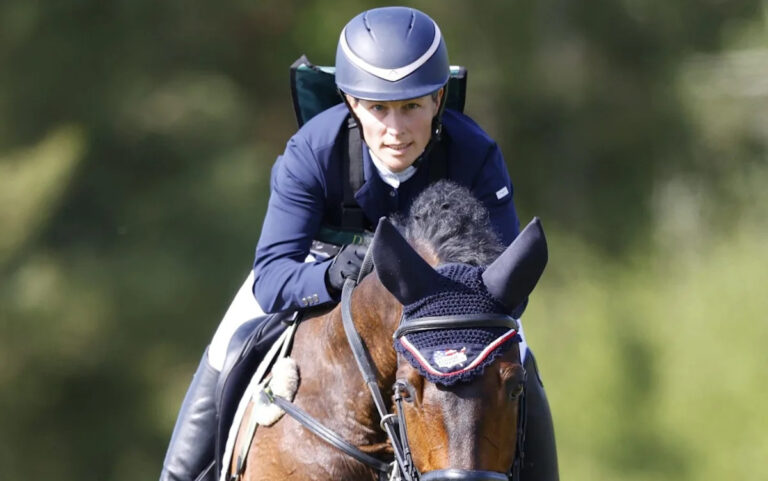 Поставщик шлемов для верховой езды для королевской семьи прекратил производство в Великобритании через 114 лет