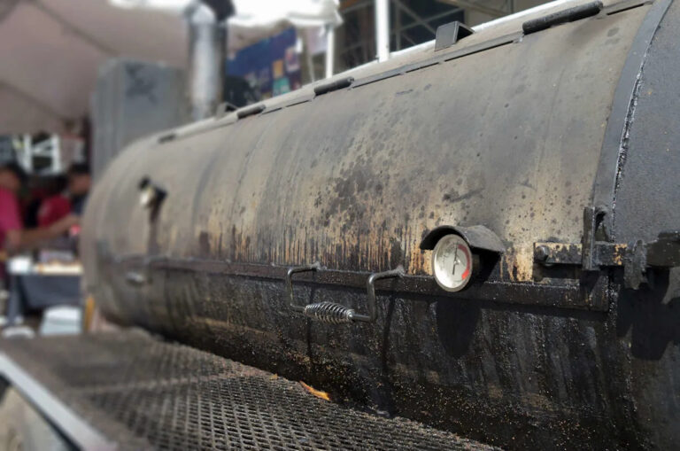 Техасский барбекю Hutchins BBQ привлекает внимание после комментариев владельца об исламе