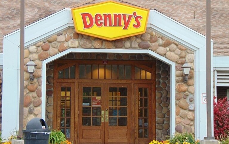 17 любимых ресторанов, которые исчезают