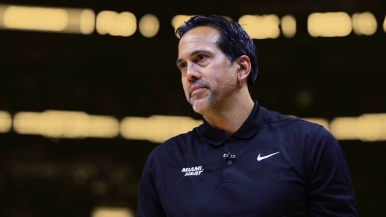 «Вещи в доме, их можно заменить» — Эрик Споэльстра рад, что его дети и собака были в безопасности во время недавнего пожара в доме.