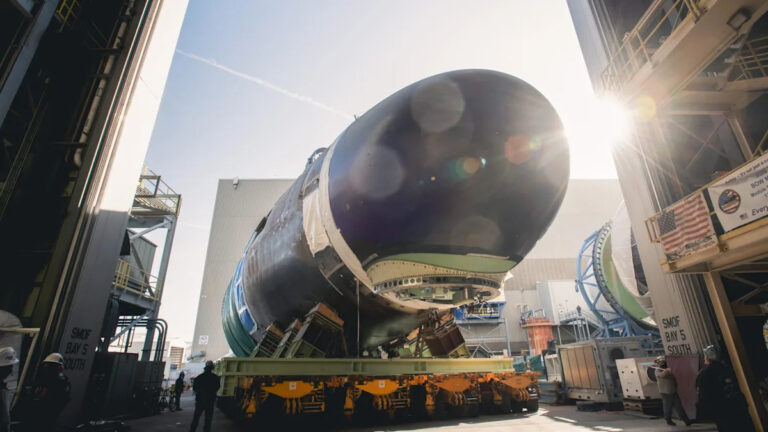 Одна из самых современных атомных подводных лодок в мире завершила свое первое испытание в США