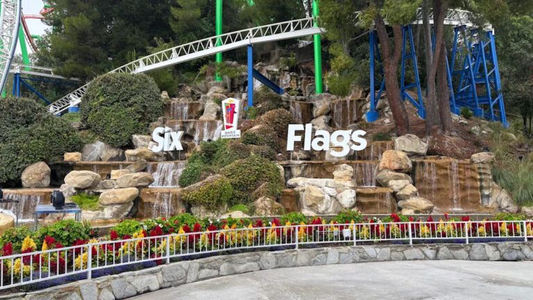 Открытие Six Flags’ New First-of-Its-Kind Coaster откладывается