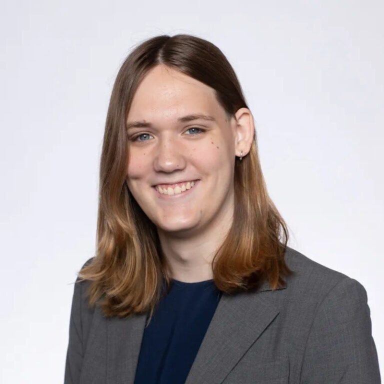 Полиция нашла тело пропавшей студентки колледжа Миддлбери Лии Смит