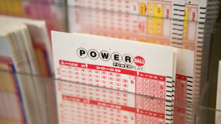 Powerball взлетел до 10-го по величине американского джекпота