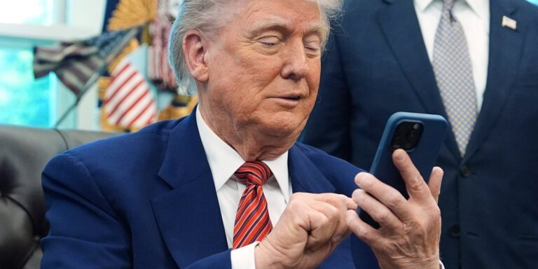 Джиттери Трамп выступила с предупреждением в Верховном суде в поздней ночной тираде