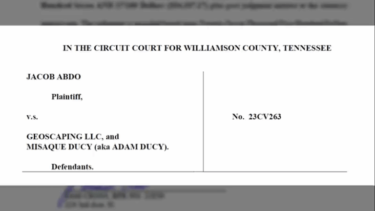 Контрактор Франклина и его жена обвиняются в мошенничестве после того, как забрали тысячи у клиентов