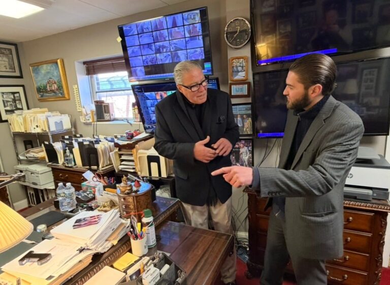 Провиденс-хозяева закулисно смотрели на «мелкую» работу полиции