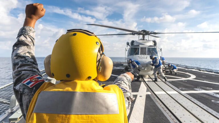 MH-60 Seahawk: что делает кузена Черного Ястреба ВМС США уникальным