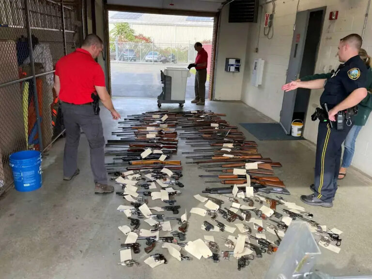 Мама видит прогресс в безопасности оружия после смерти сына Итана Сонга, но говорит, что нужно сделать еще больше.