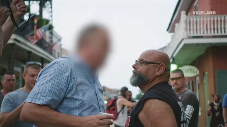 Мэр Арлингтона Джим Росс попал на видео проповедника Бертинг-стрит