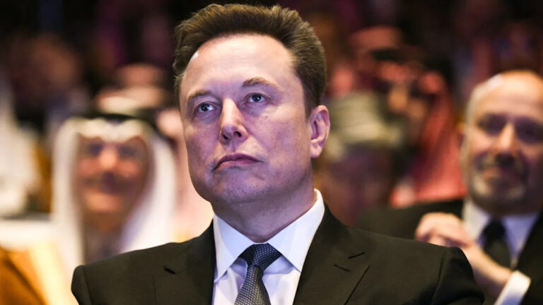 Илон Маск пугающе предсказывает, что произойдет после Трампа