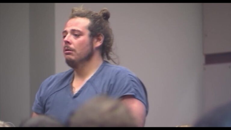 Мужчина, обвиняемый в том, что он затащил жертву на 2 мили до смерти, подал заявление