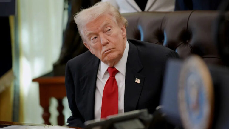 Каков нынешний рейтинг одобрения президента Дональда Трампа? Смотрите последние опросы