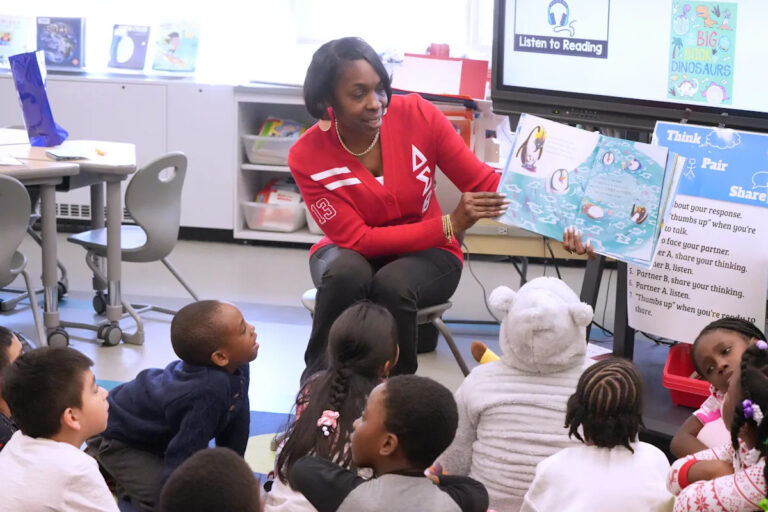 Шенли Виталий выиграл гонку мэров Спринг-Вэлли, попечитель демократов расстроен