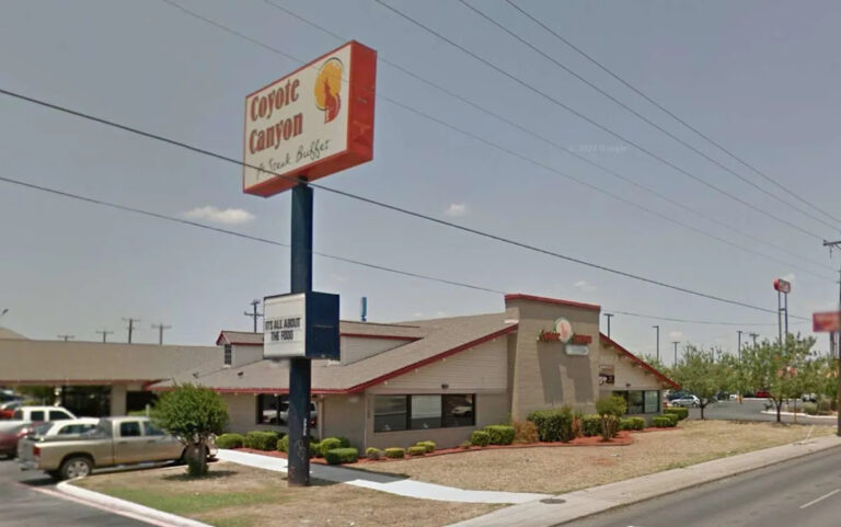 Спорный буфет, в котором желудки Сан-Антонианса бьются с ностальгией