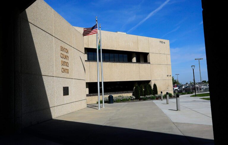 Смертельный «несчастный случай, рожденный из страха» отправил женщину из Три-Сити в тюрьму